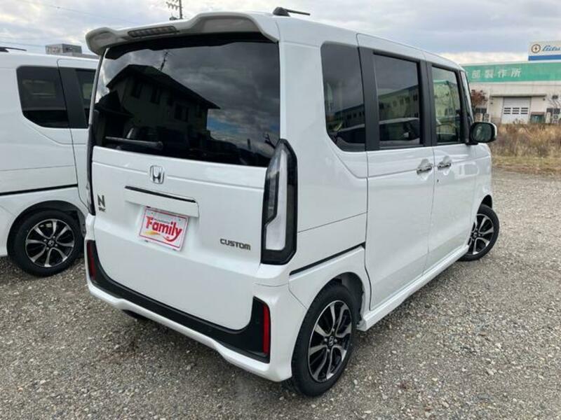 N BOX CUSTOM