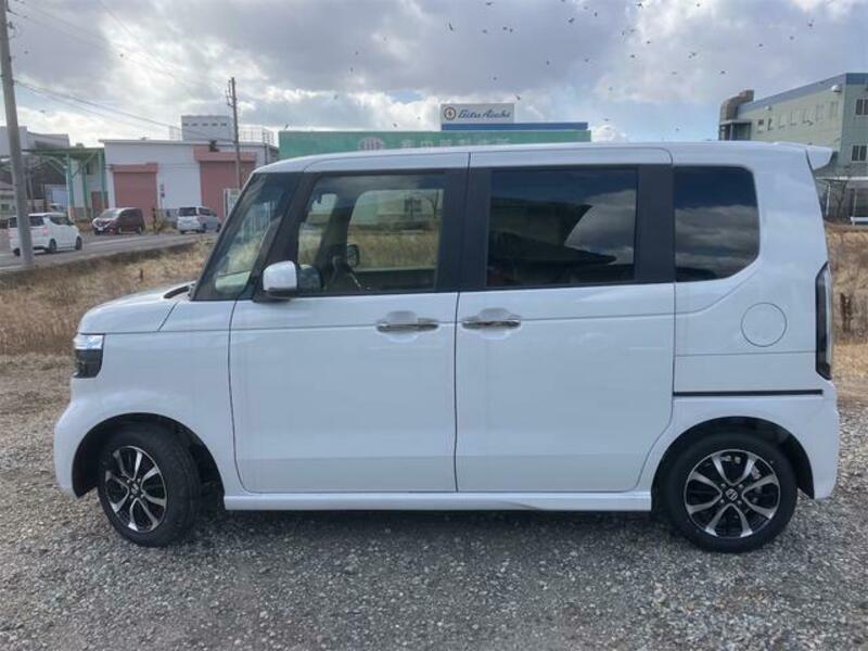 N BOX CUSTOM