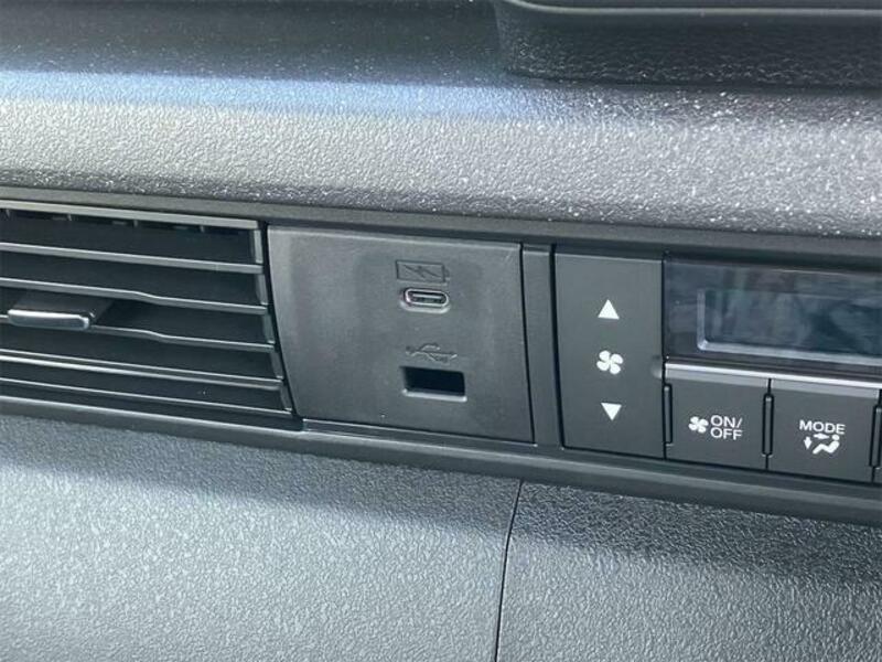 N BOX