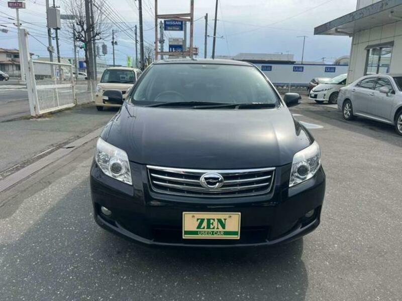 COROLLA AXIO