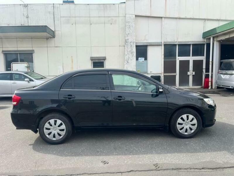 COROLLA AXIO