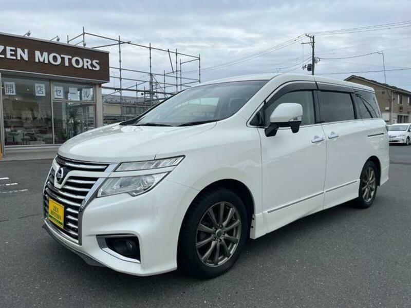 NISSAN ELGRAND