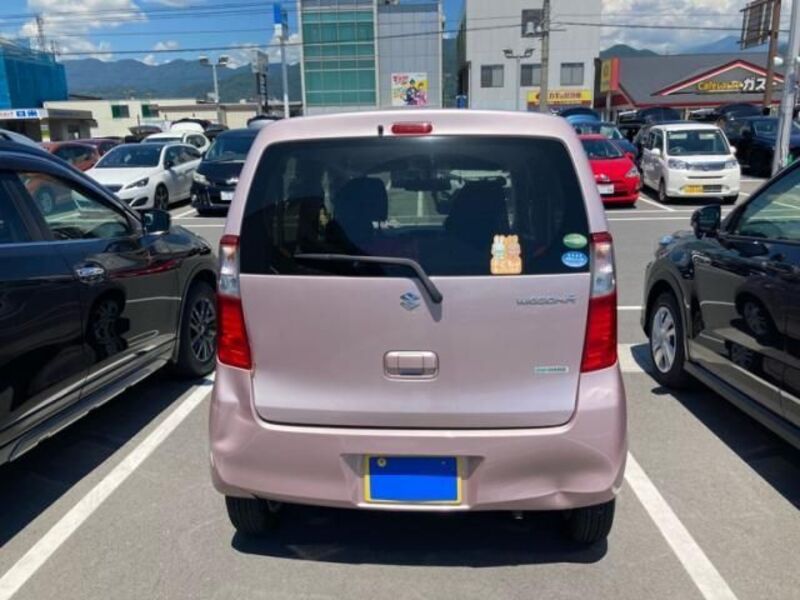 WAGON R
