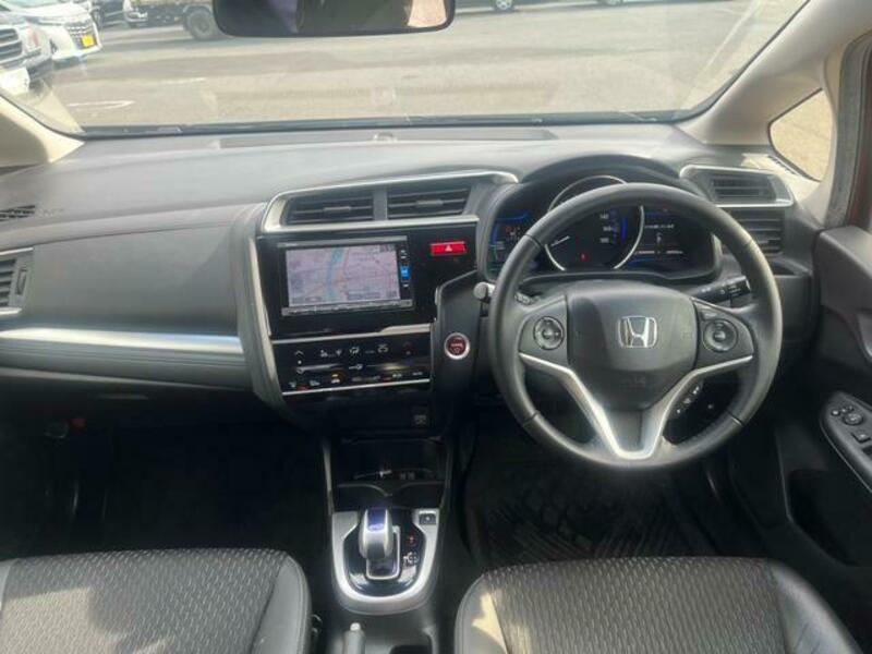 FIT HYBRID