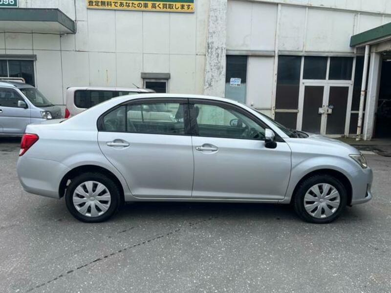 COROLLA AXIO