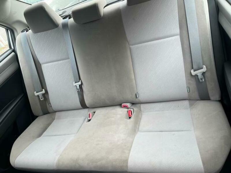 COROLLA AXIO