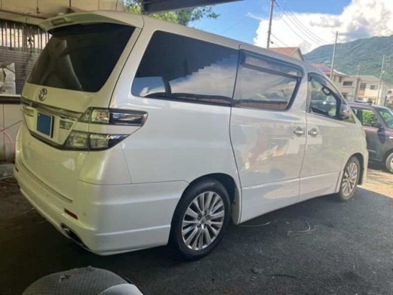 VELLFIRE
