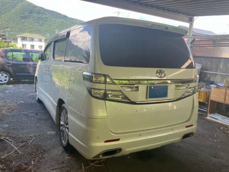 VELLFIRE