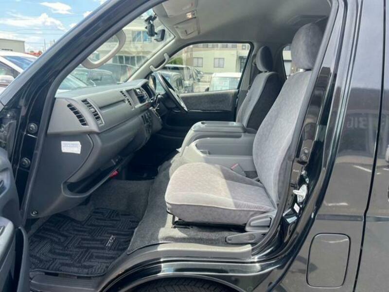 HIACE WAGON