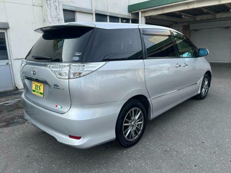 ESTIMA HYBRID
