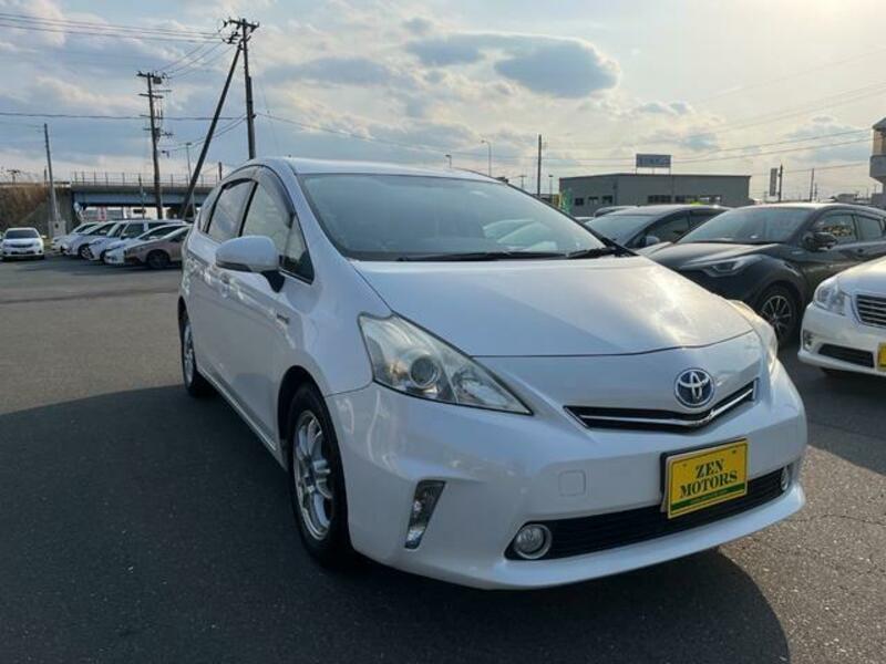 PRIUS ALPHA