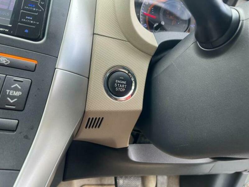 AURIS
