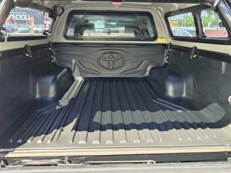 HILUX