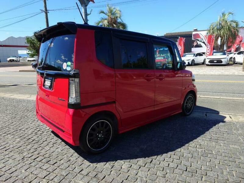 N BOX CUSTOM