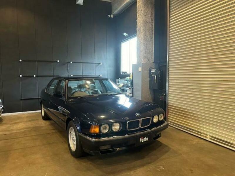 BMW 7 SERIES