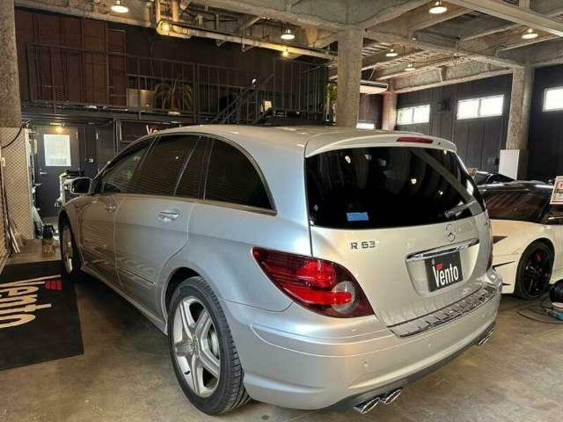 R CLASS