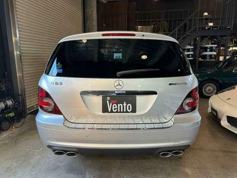 R CLASS