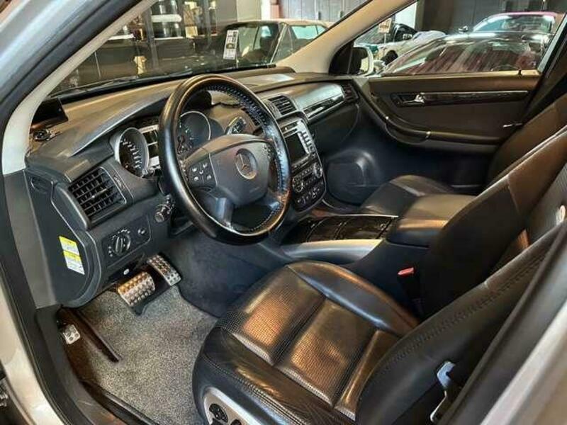 R CLASS