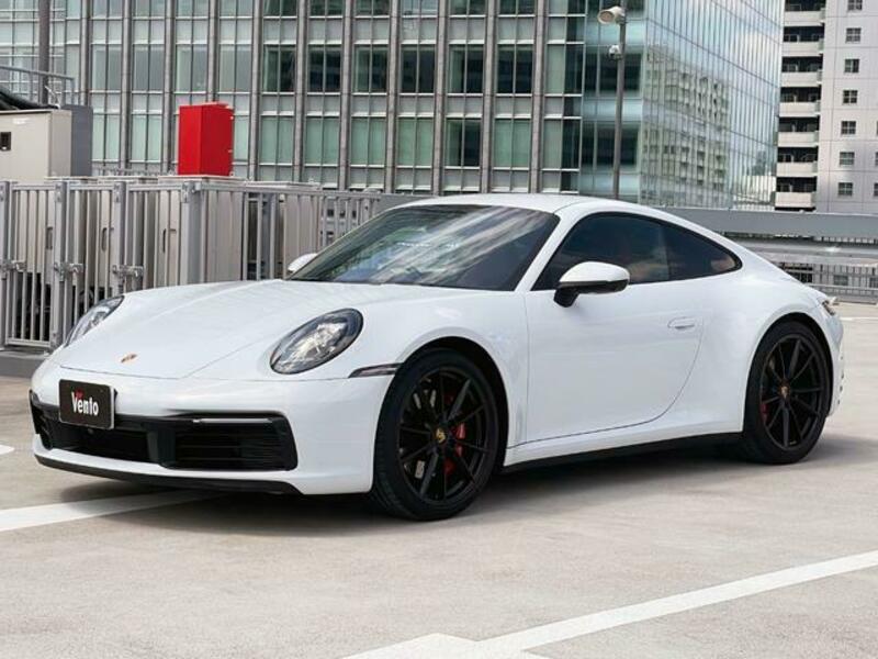 911