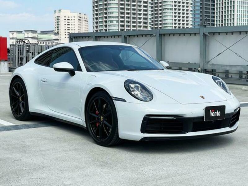 911