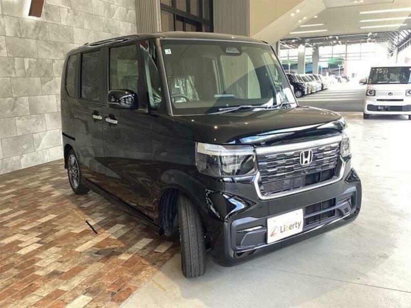 N BOX CUSTOM