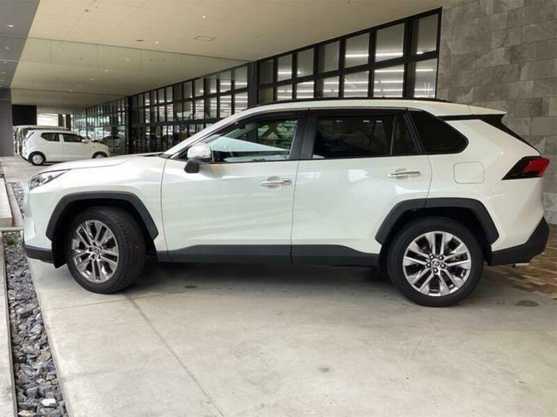 RAV4