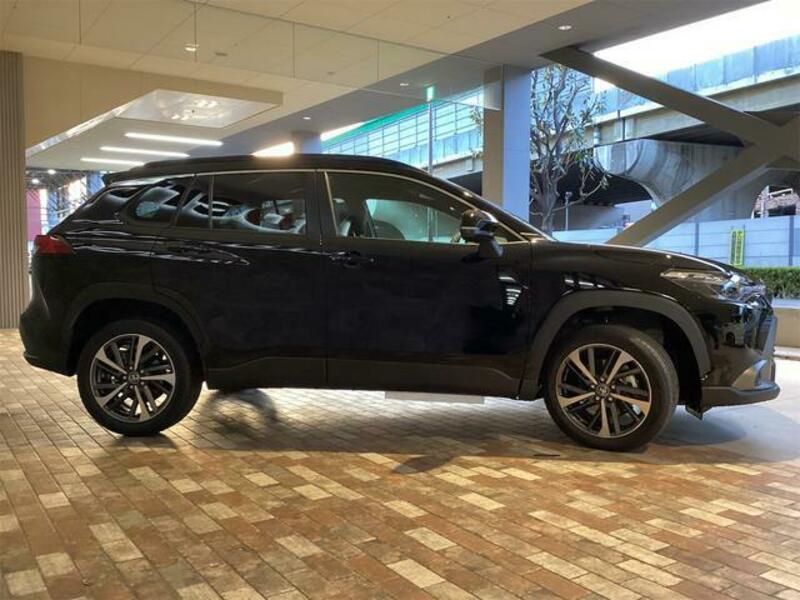 COROLLA CROSS