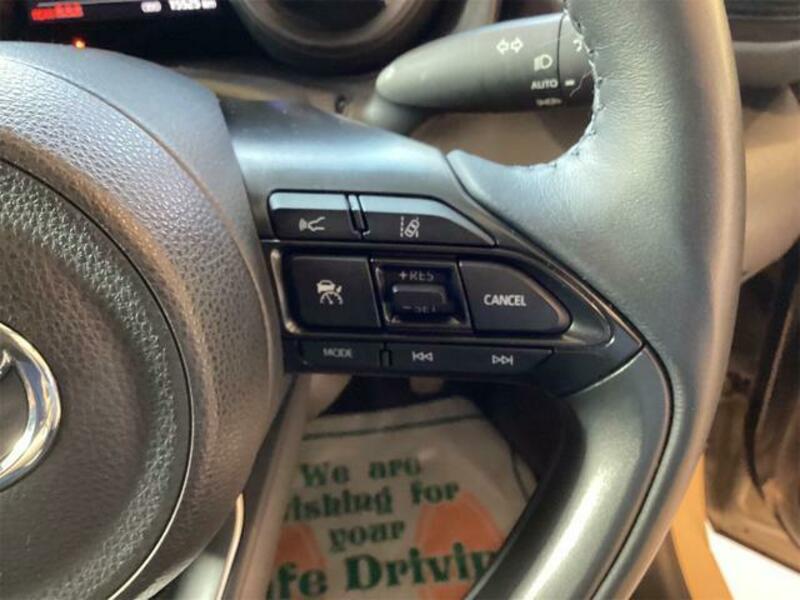 YARIS CROSS