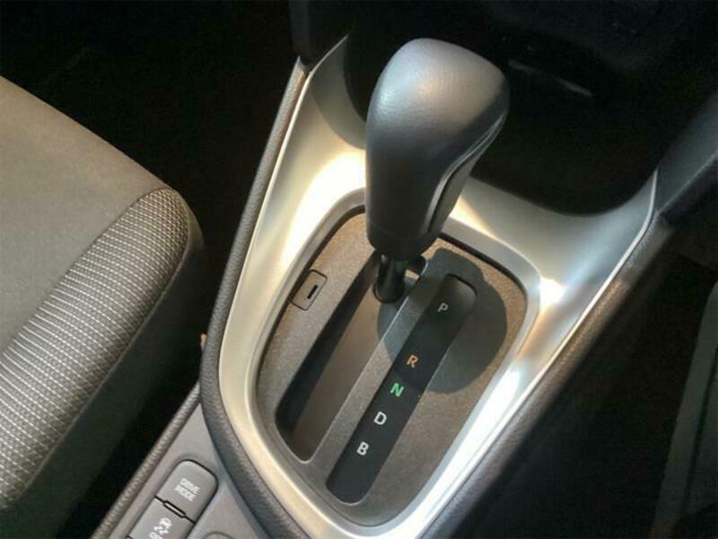 YARIS CROSS