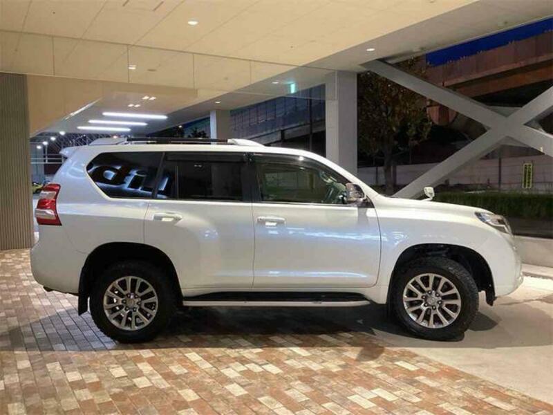 LAND CRUISER PRADO
