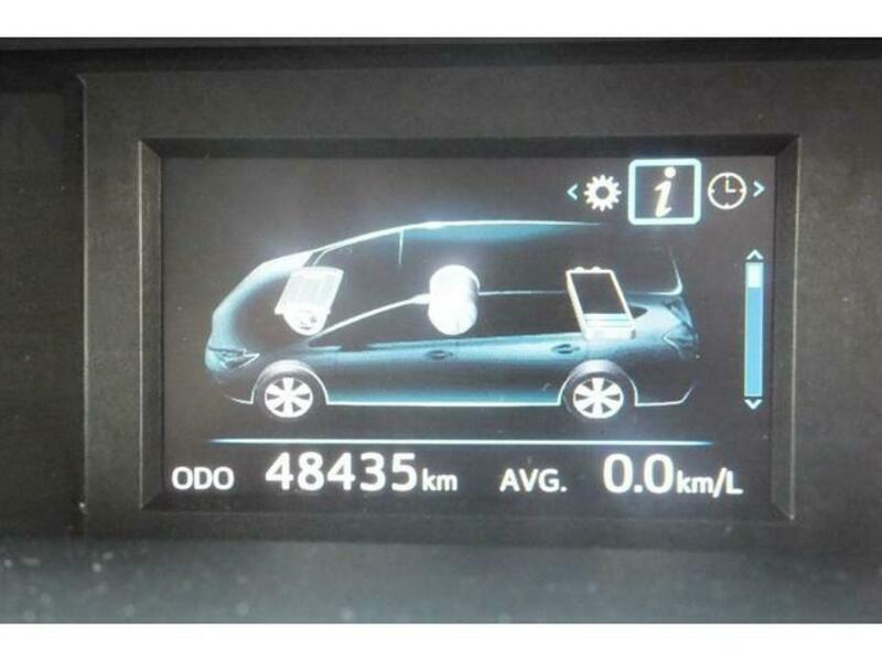 PRIUS ALPHA