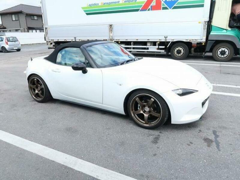 ROADSTER