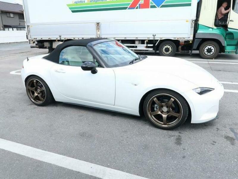 ROADSTER