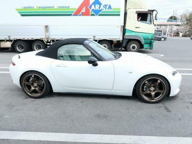 ROADSTER