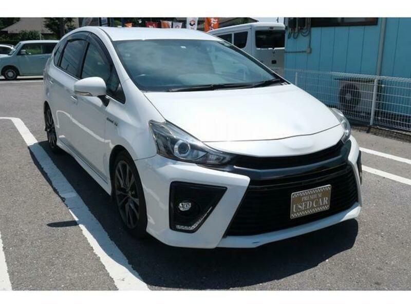 PRIUS ALPHA