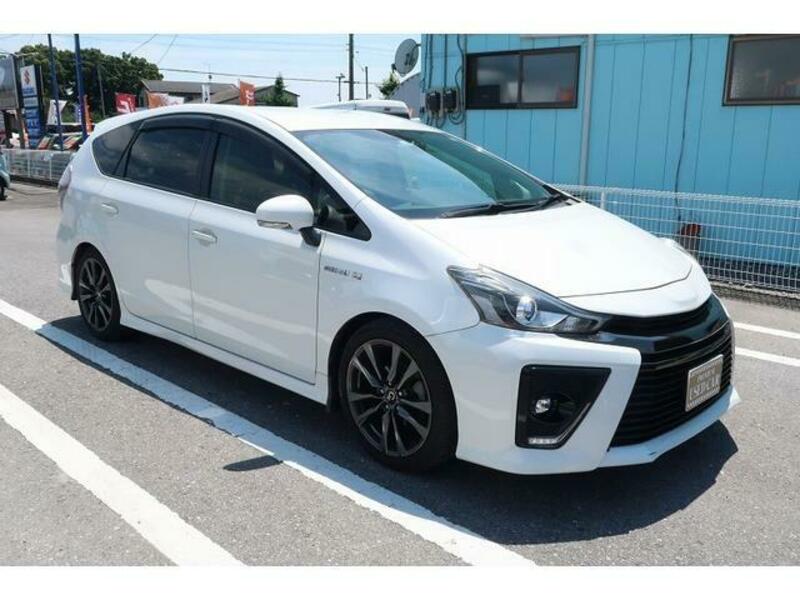 PRIUS ALPHA