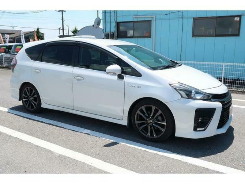 PRIUS ALPHA