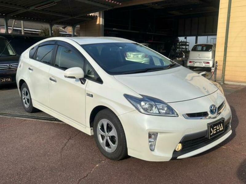 PRIUS PHV