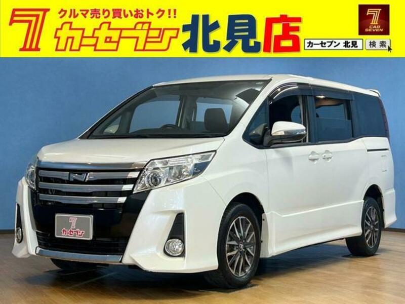 TOYOTA NOAH