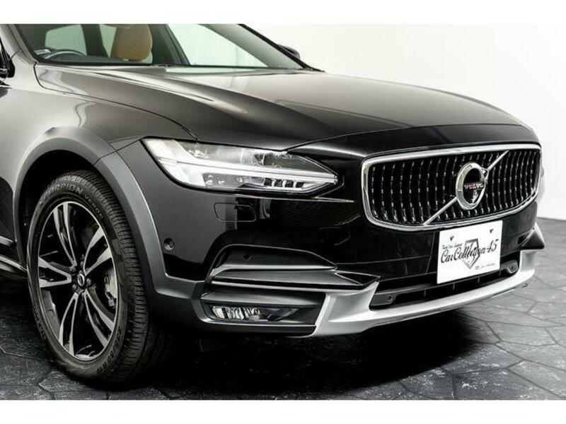 V90