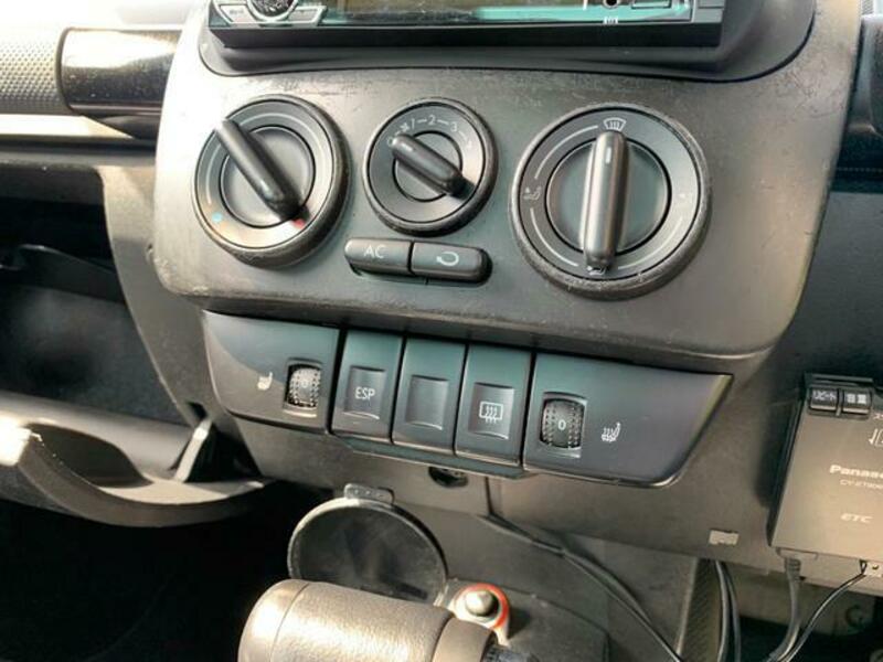 NEW BEETLE