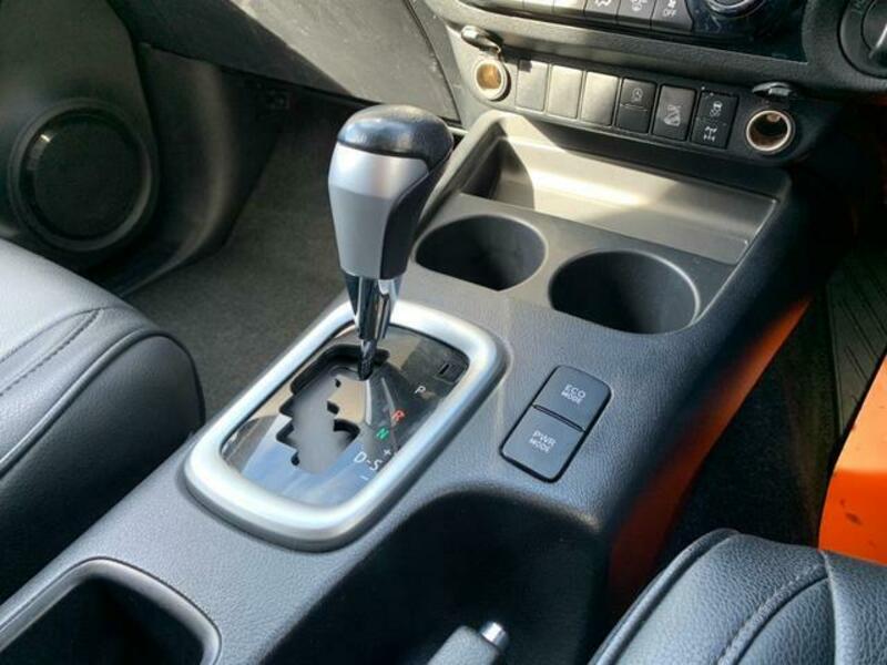 HILUX