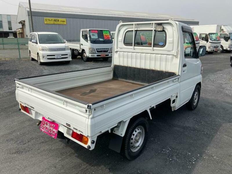 CLIPPER TRUCK