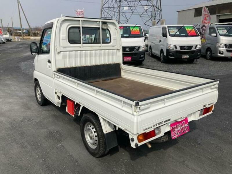 CLIPPER TRUCK