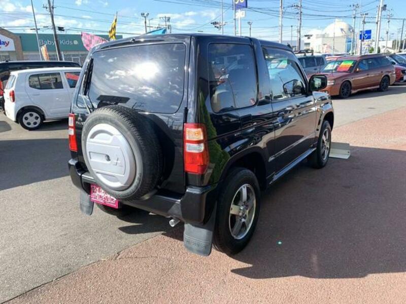 PAJERO MINI