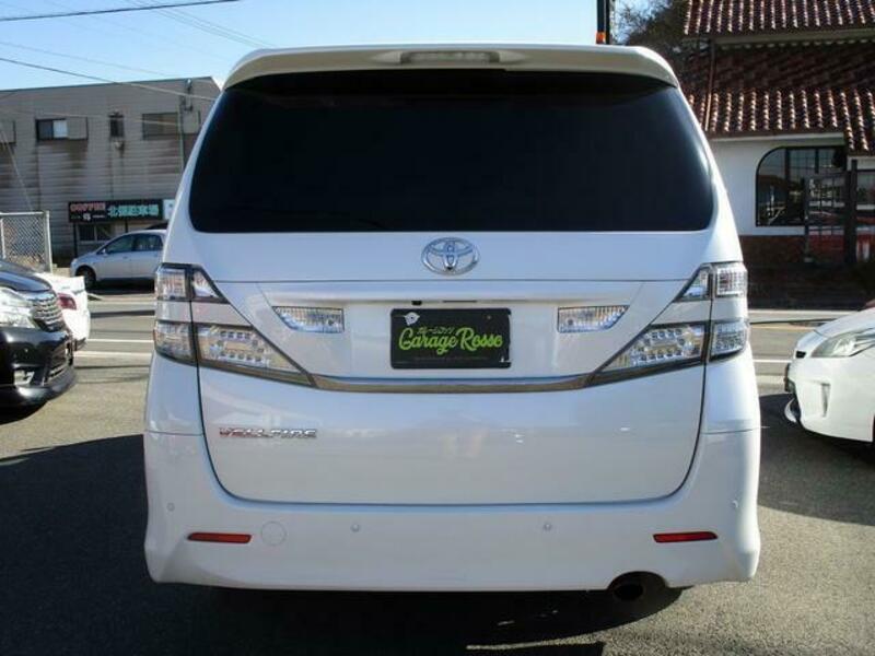 VELLFIRE