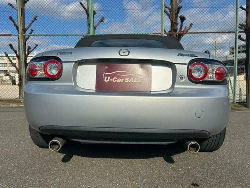 ROADSTER