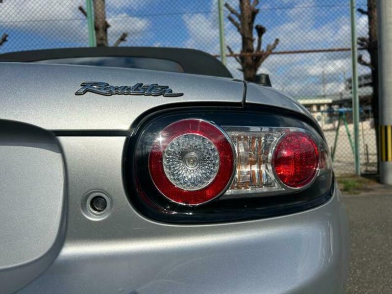 ROADSTER