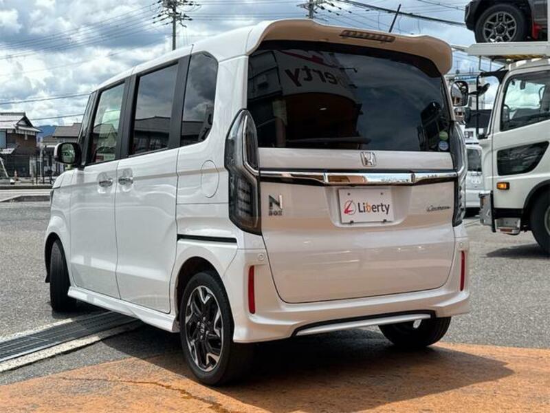 N BOX CUSTOM