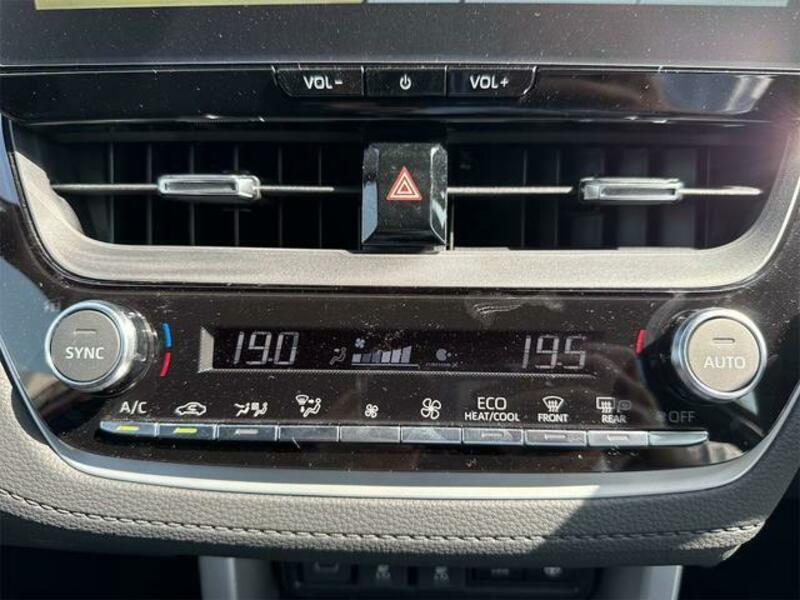 COROLLA CROSS
